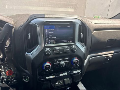 Used 2021 Chevrolet Silverado 1500 RST w/ Bed Protection Package AWD/4WD image 10