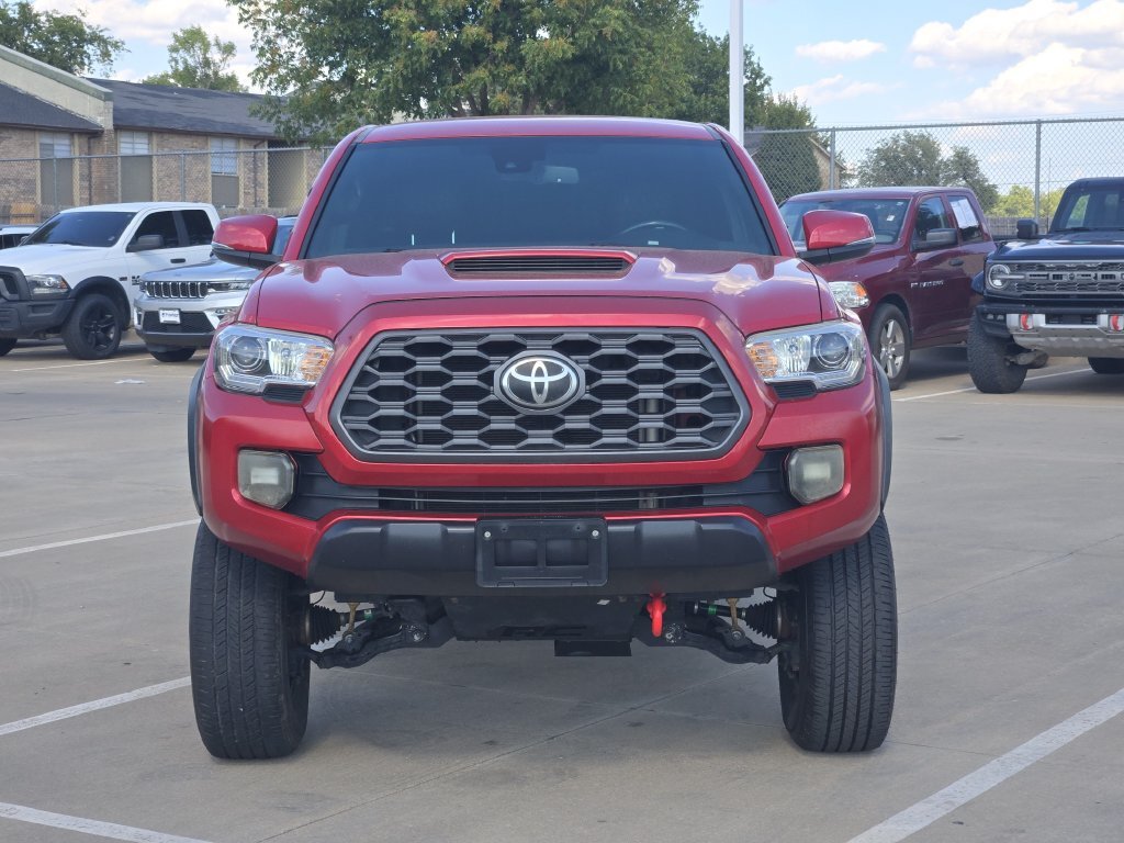 Used 2022 Toyota Tacoma TRD Off-Road AWD/4WD image 2