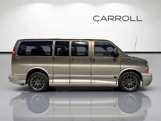 Used 2014 GMC Savana 1500 RWD image 2