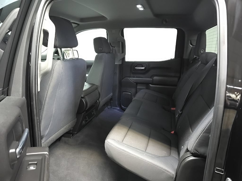 Used 2019 Chevrolet Silverado 1500 Custom w/ Custom Value Package AWD/4WD image 31