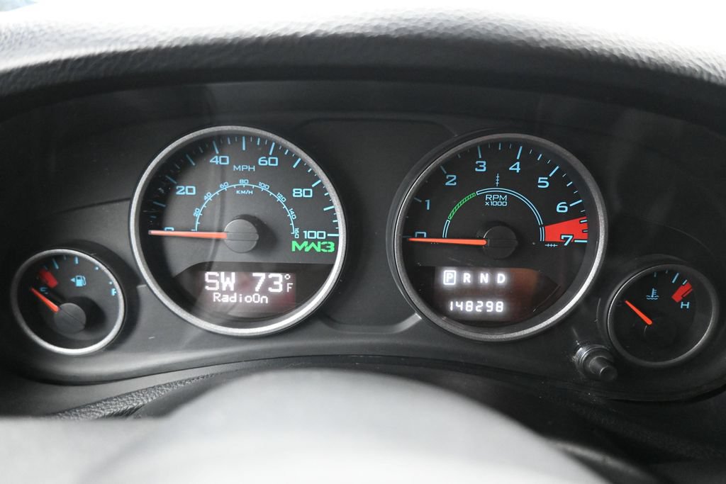 Used 2012 Jeep Wrangler Unlimited Rubicon AWD/4WD image 16