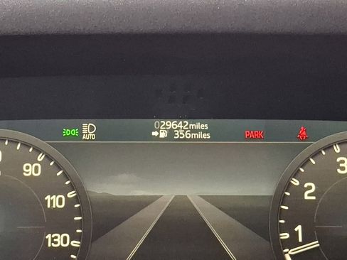 Used 2023 Land Rover Defender 90 S image 20