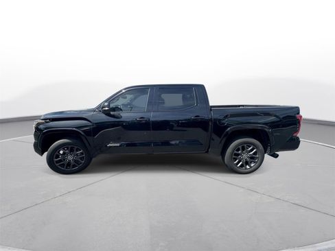 Used 2023 Toyota Tundra Platinum AWD/4WD image 9