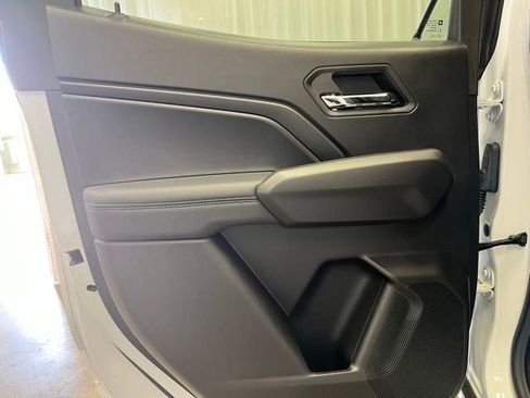 New 2025 GMC Canyon Elevation w/ Convenience Package image 13