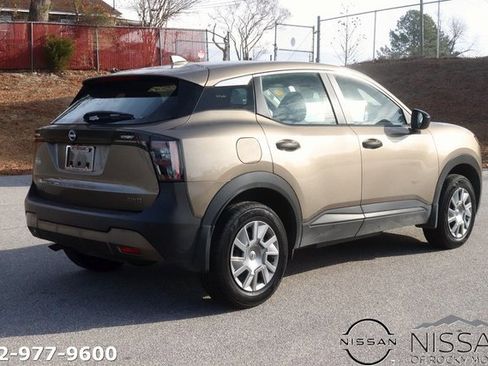 Used 2025 Nissan Kicks S image 6