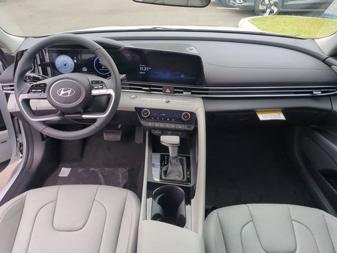 New 2026 Hyundai Elantra Limited FWD image 16