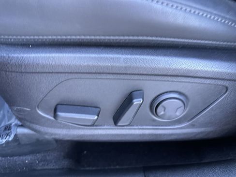 Certified 2024 Kia Sorento SX FWD image 14