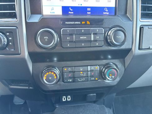 Used 2020 Ford F150 XLT w/ Equipment Group 302A Luxury AWD/4WD image 18