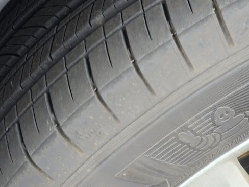 Certified 2025 Toyota Corolla Cross LE image 21