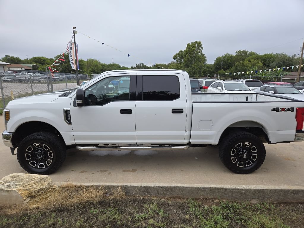 Used 2018 Ford F350 XLT AWD/4WD image 6