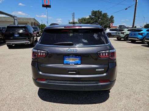 Used 2020 Jeep Compass Latitude w/ Popular Equipment Group FWD image 13