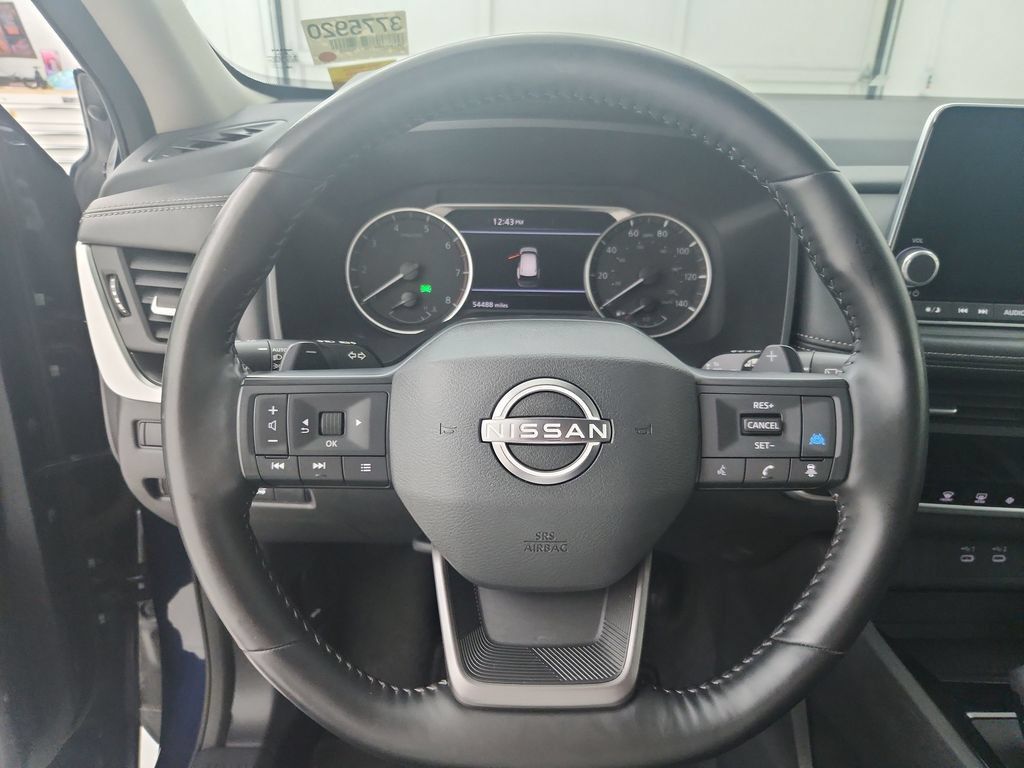 Used 2025 Nissan Rogue SV FWD image 24