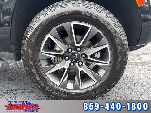 Used 2022 Chevrolet Suburban Z71 w/ Off-Road Capability Package image 20