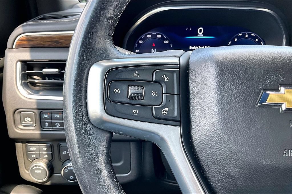 Used 2022 Chevrolet Suburban Premier AWD/4WD image 18