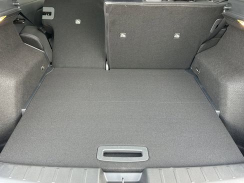 New 2026 Nissan Kicks SV w/ SV Premium Package image 12