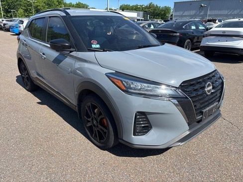 Certified 2024 Nissan Kicks SR w/ SR Premium Package FWD image 1