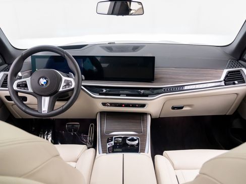 Certified 2024 BMW X5 xDrive40i w/ Executive Package AWD/4WD image 10