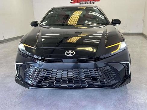 Used 2025 Toyota Camry XSE FWD image 8