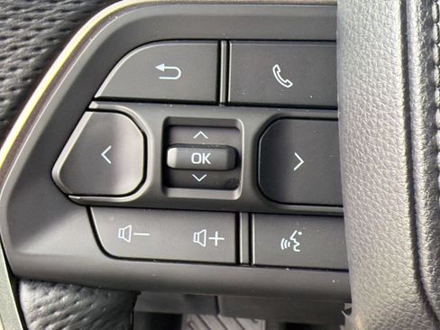 Used 2026 Toyota Tundra Limited w/ Power Package AWD/4WD image 17