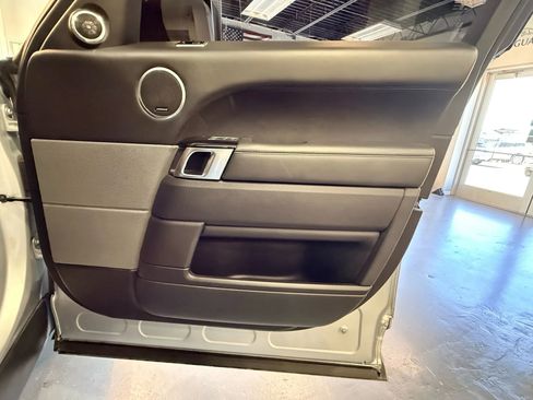 Used 2019 Land Rover Range Rover Sport HSE Dynamic image 35