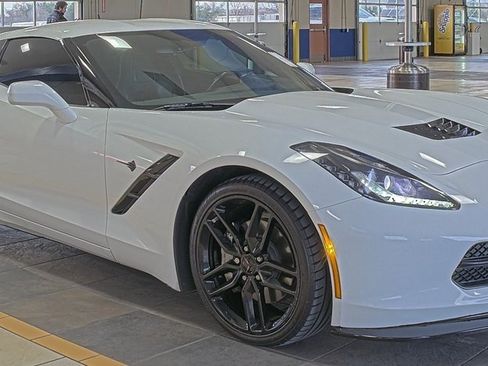 Used 2019 Chevrolet Corvette Stingray Coupe w/ Carbon Flash Badge Package image 15