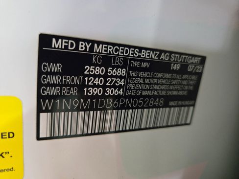 Used 2023 Mercedes-Benz EQB 350 4MATIC SUV image 31