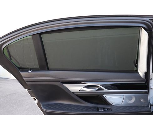 Used 2020 BMW 750i xDrive w/ Executive Package AWD/4WD image 77