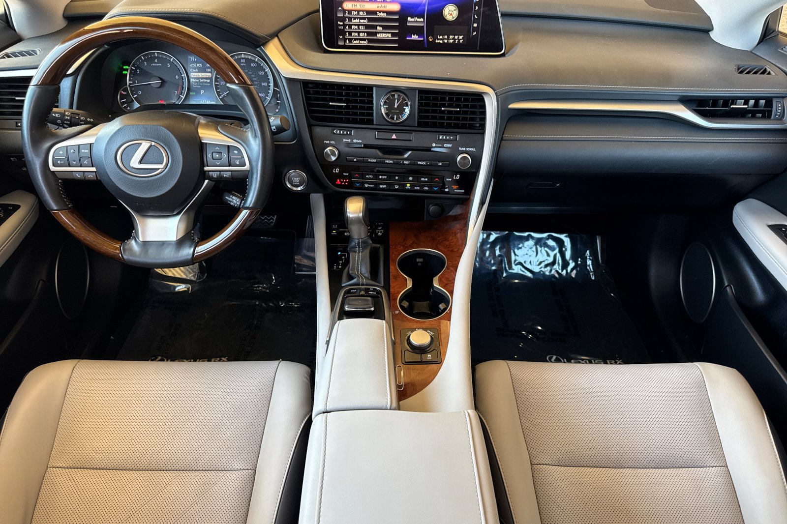 Used 2019 Lexus RX 350L FWD image 15