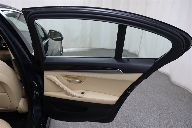 Used 2016 BMW 535i xDrive Sedan AWD/4WD image 22