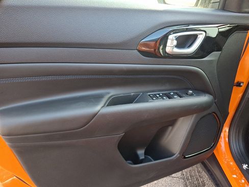 New 2026 Jeep Compass Limited image 10