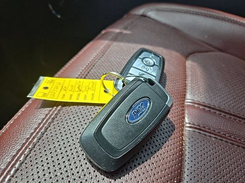 Used 2022 Ford Expedition Max Limited AWD/4WD image 13
