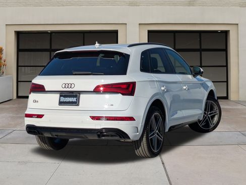 Used 2024 Audi Q5 e Premium Plus image 4