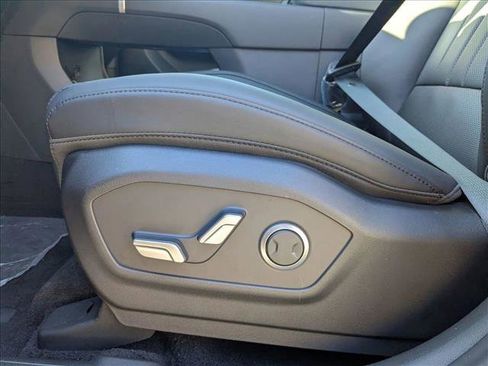 Used 2025 Hyundai Santa Fe XRT image 4