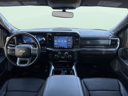 Used 2024 Ford F250 Lariat image 2