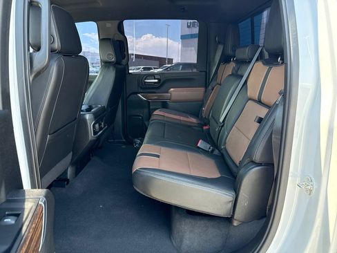 Certified 2022 Chevrolet Silverado 3500 High Country AWD/4WD image 7