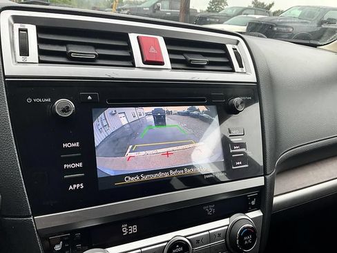Used 2017 Subaru Outback 2.5i Limited AWD/4WD image 21