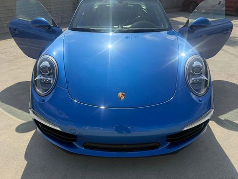 Used 2015 Porsche 911 Targa 4S w/ Sport Chrono Package AWD/4WD image 14