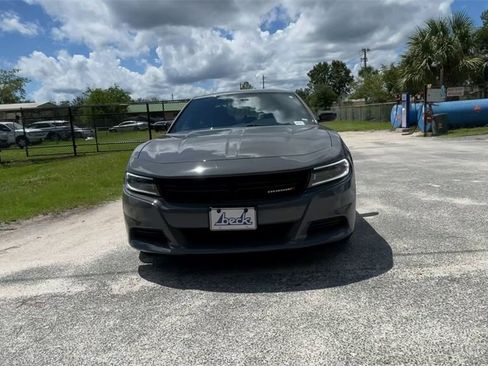 Used 2023 Dodge Charger SXT image 3
