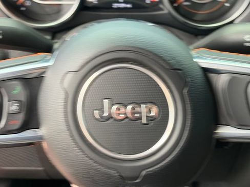 Used 2023 Jeep Gladiator Mojave w/ LED Lighting Group AWD/4WD image 22