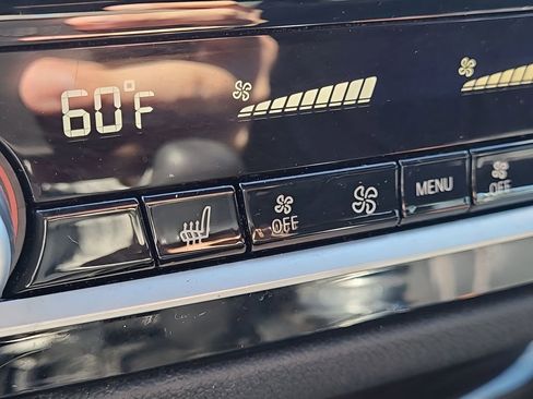 Used 2019 BMW 530i w/ Convenience Package image 32