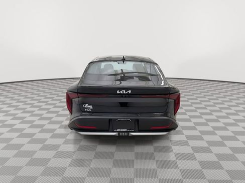 Used 2025 Kia K4 LXS image 9