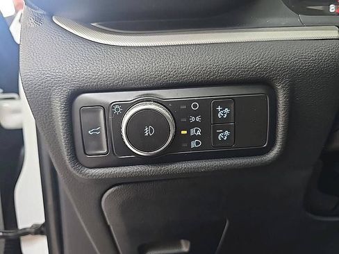 Used 2020 Ford Explorer XLT w/ Equipment Group 202A AWD/4WD image 14