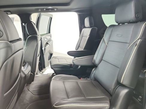 Used 2023 Cadillac Escalade ESV Premium Luxury RWD image 36