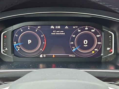 Used 2024 Volkswagen Tiguan SEL R-Line image 15