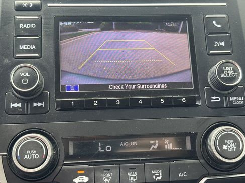 Used 2019 Honda Civic LX image 23