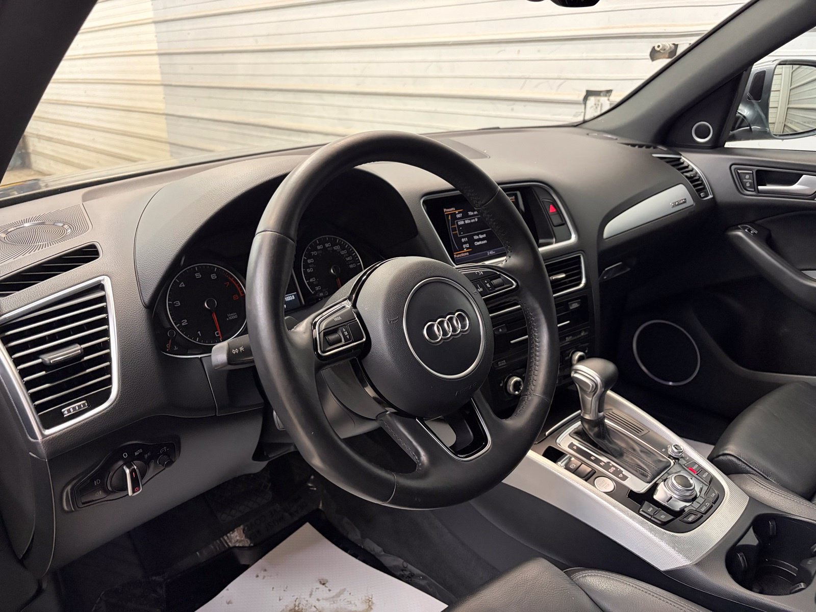 Used 2017 Audi Q5 2.0T Premium Plus w/ Technology Package AWD/4WD image 14