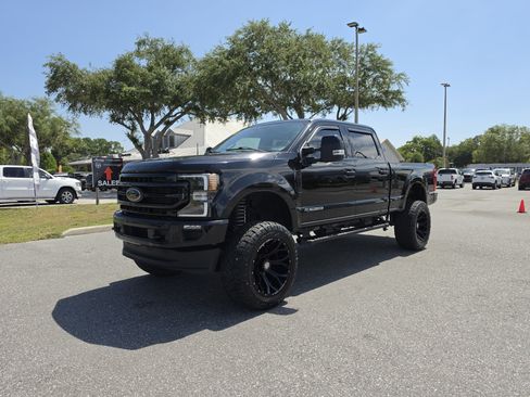 Used 2022 Ford F250 Lariat w/ Black Appearance Package AWD/4WD image 11