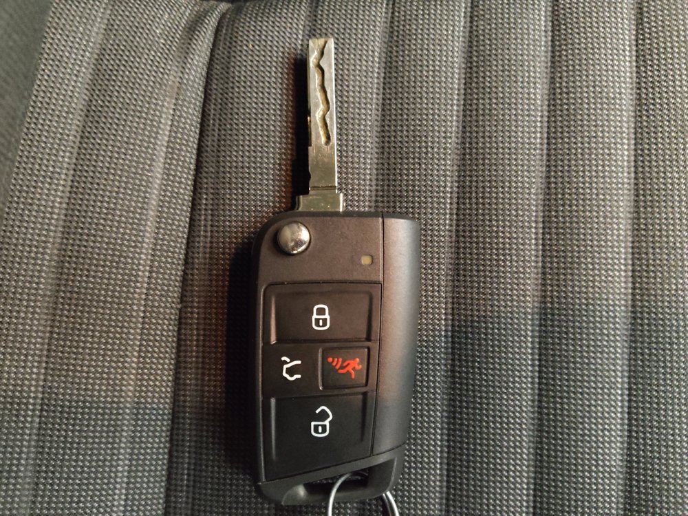 Used 2025 Volkswagen Jetta S FWD image 32