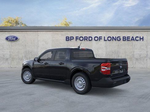 New 2025 Ford Maverick XL image 4