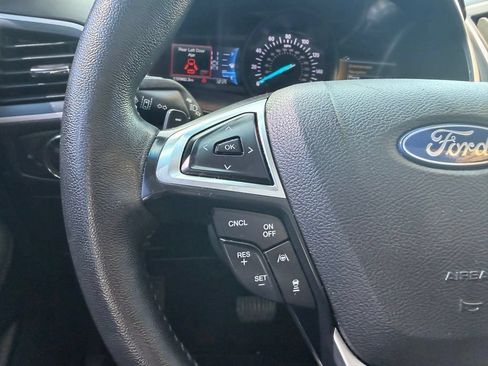 Used 2019 Ford Edge SEL w/ Equipment Group 201A AWD/4WD image 21